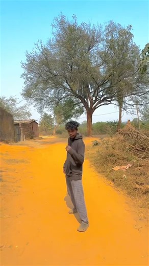 Me niku~~~~ on Instagram: "Dina hala sor kar ba na ##"