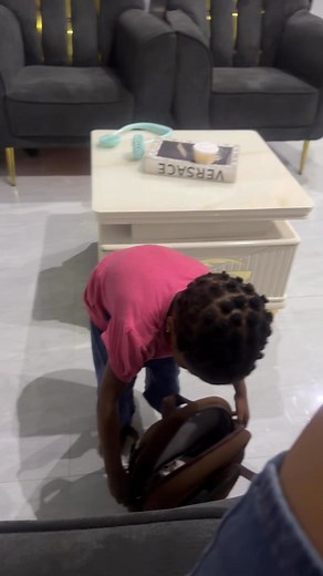 115K views · 7.3K reactions | So I ask her to get her bag so I can check her assignment殺. Did you guys hear that voice ? Chinelo Rita Nweke na my baby Dey hot ooo | Chinelo Rita | Facebook