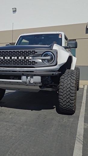 Improving Bronco Suspension with Radflo Shocks
