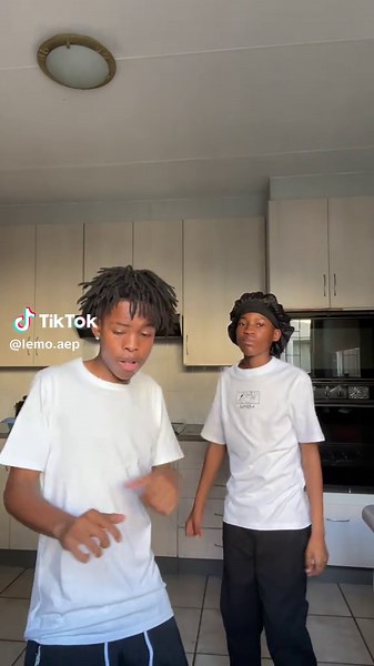 Lemmings and Memes: A Fun Mix of Humor