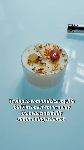 It’s like being in an earthquake simulator 24/7 #shakyqueen #aestheticfail #shakyhands #relatableproblems #romanticizeyourlife | Spooky Mama