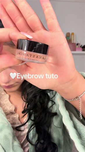 Comprehensive Eyebrow Tutorial for Perfect Shape