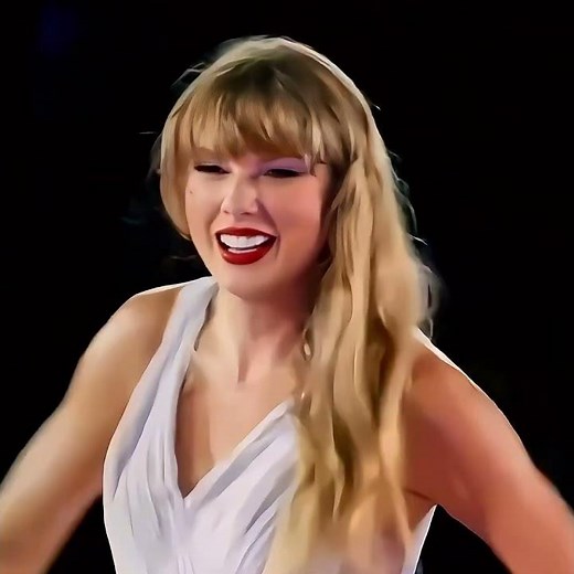 The Most Magical Moment on The Eras Tour || Taylor Swift — Enchanted 🎶