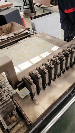 Process Point on Instagram: "Metalworking ASMR: Watch a Shaper Machine Cut a Perfect Internal Keyway Groove ⚙️ #Machining #MetalWorking #Keyway #Shaper #Slotting #Broaching #PrecisionEngineering #ToolMaking #Industrial #SatisfyingProcess"