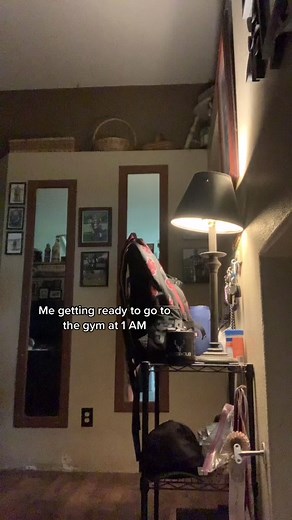 It be a vibe #fyp #4u #gym #late #gymtok #gains #workout #pre #xyzbca CREDIT/INSPO @Destin Patek 🤝