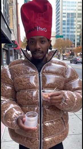 Chef Flocko on Instagram: "Atlanta love they chitlins twin 🤣😆 #fyp #foodie #atl #explorepage #foryou"