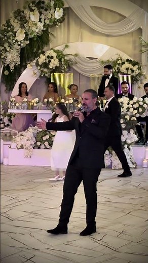 Fly Me To The Moon – Frank Sinatra & Sway - Dean Martin Covers at wedding | Roberto Akro #crooner