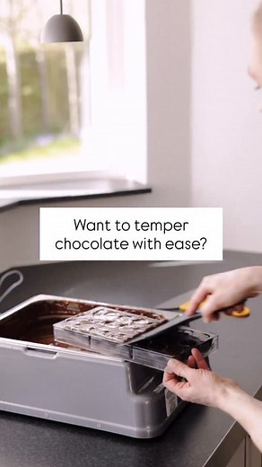 20K views · 438 reactions | How to temper dark chocolate: 1️⃣ Melt...