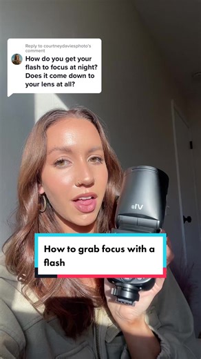 Replying to @courtneydaviesphoto how to take flash photos & grab focus when theres no other lighting 📸 #photographer #photography #photography101 #photographytips #photographytricks #photoshoot #camera #lightroom #greenscreen