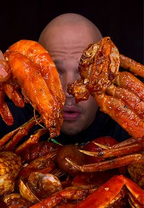 Spicy Lobster & Crab Boil Feast