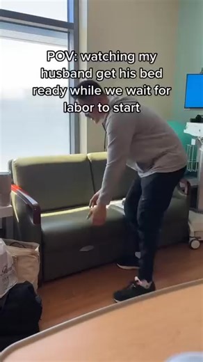 Thats a pretty big bed lol #pregnant #pregnancy #inducedlabor #firstimeparents #firsttimedad | Twin pregnancy