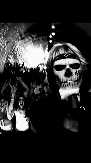 "I just want to live while I'm alive" 💀 Bon Jovi - It's My Life #shorts