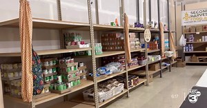 Purple Lemon thrift store's foodbank prepares for cold weather