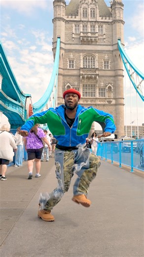 Rockin' out in London 🇬🇧🔥 | Afro Dance