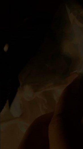 ASMR Tissue box ✨🗳️ #asmr #nails #tingly #satisfying #tinglyfeeling #adhdasmr #tapping #tingling