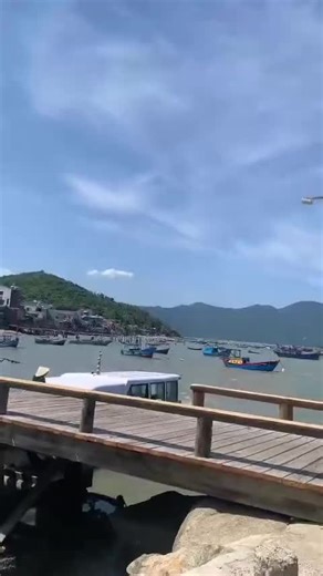 Ai đó được yêu bởi vì họ được yêu… Không cần lý do nào cả