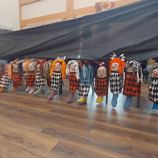 4.2M views · 75K reactions | Knee dancing performance. | Parkland Lodge | Facebook