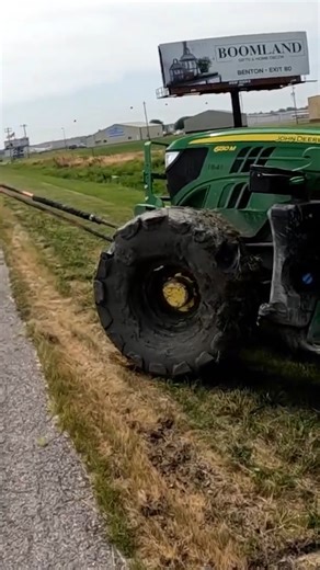 Assisting a large tractor recovery