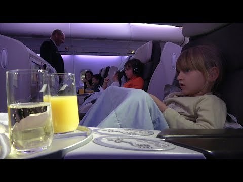 VLOG • WE TEST THE BUSINESS CLASS AIR FRANCE A380 NEW YORK PARIS - Bubble Tea Studio