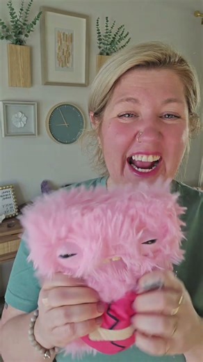 OMG THE TEETH!! 🤮🤮😂😂 Clickable link on FB and TT. https://www.tiktok.com/t/ZP91hnGnPs42E-RiAKs/