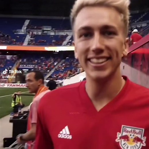 Remembering Blonde-Haired Simon Minter | Simon Sidemen Edit