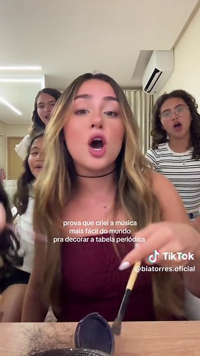 Decore a Tabela Periódica com Música e Criatividade