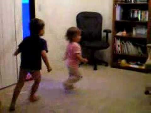 Kids dancing to Noggin