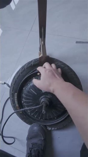 Revolutionize EV Maintenance: Essential Tire Clamp Guide