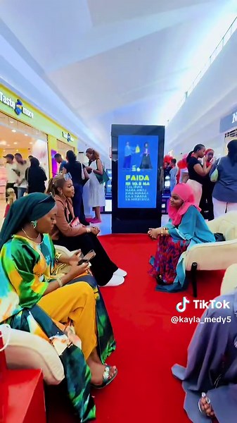 Being part of this project was everything ladies let’s go shopping @maybelline we need new products 🥂