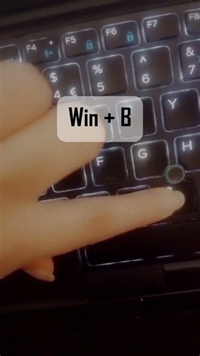 Hidden System Tray Shortcut in Windows #viral #windows #shortcuts #computer #keyboard