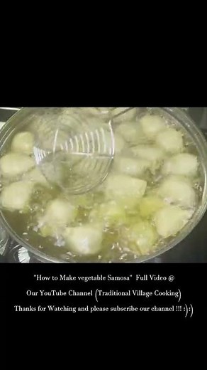 Homemade vegetable Samosa