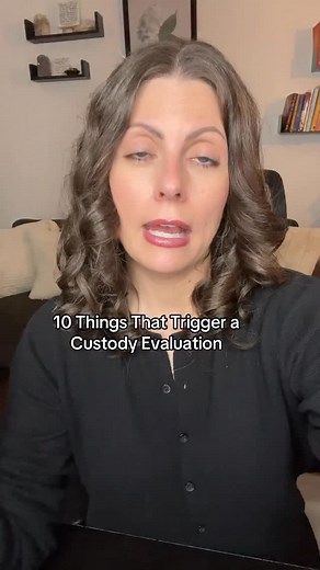 🚨 Custody Evaluation Triggers You Need to Know 🚨⁣ ⁣ If you’re co-parenting with a high-conflict or narcissistic ex, these are 10 things that could lead the court to order a custody evaluation — and most moms don’t find out until it’s already happening.⁣ ⁣ Inside 𝘛𝘩𝘦 𝘕𝘦𝘹𝘵 𝘊𝘩𝘢𝘱𝘵𝘦𝘳, we brought in custody strategist Renee Rodriguez to walk our members through:⁣ ✔️ What custody evaluations are (and what they’re NOT)⁣ ✔️ What triggers them⁣ ✔️ How to prepare with calm confidence⁣ ✔️ Wh