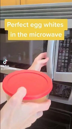 How to make perfect egg whites in the microwave.#rousefit #fitover40 #perfectegg #foodhack