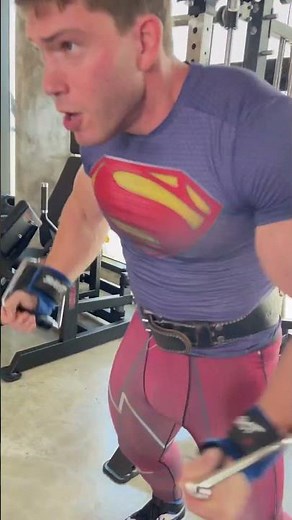 WATCH ZADDY DIESEL JOSH WORKING HIS CHEST OUT