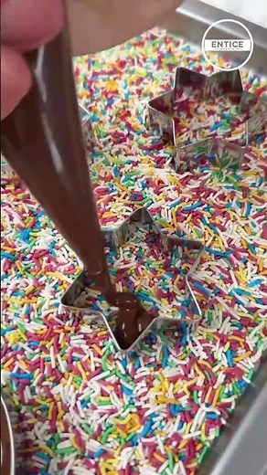 How to Make Cupcake Toppers