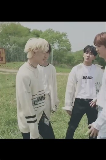 dün side effects kamera arkası izlerken çektim çok tatlılar #kpop #skz #stay #ytbenionecikar #skz