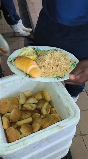 Delioso desayuno 🥣🥣 #comida #comidafacil #cocina Melo caramelo 🍬🍬