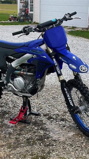 Explore the 2024 Yamaha YZ250F: A Game-Changer in Motocross