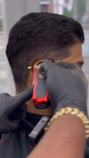 1.5K views · 1.8K reactions | MID FADE TUTORIAL STEP BY STEP CLEAN  @luisbarber25 Booking➡️luisbarber2525.booksy.com #reels #instagram #Explore #real #luisbarber25 #barber #barbers #barbershop #burstfade #barberlife #fade #streetstyle #menshaircut #nybarber #burstfade #skinfades #barberos #grandesbarberos #reels #instagram #turorial #barbershopconnect | Luisbarber25 | Facebook