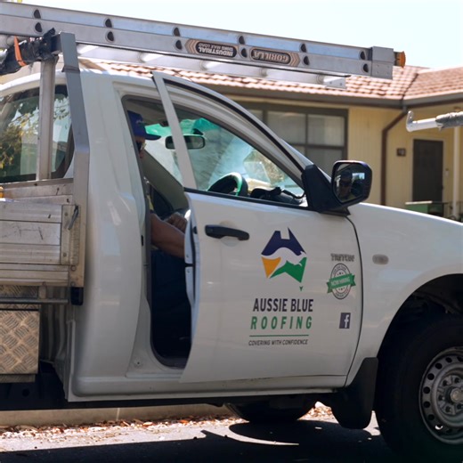 💥 Join Our Team — Roof Tiler Assistant Wanted! Aussie Blue Roofing is growing and we’re looking for a Roof Tiler Assistant to join our Adelaide crew! This full-time role involves helping with roof tile replacements, flashings, gutter cleaning and edge protection installs across the metro area. 🛠 We Offer: • Phone, power tools full uniform • Training career growth • Supportive team & ongoing work ✔️ Ideal Candidate: 1 year roofing experience, reliable, safety-focused, good communicator, and hol