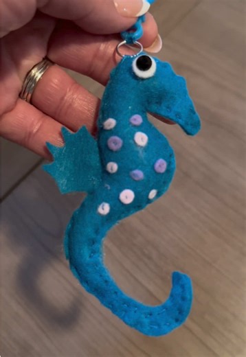 Dollar Tree DIY- Flet Sewing Kit! 🧵🪡 #dollartree #dollartreediy #diy #dollartreecrafts #dollartreefinds