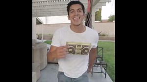 Expert tips for making fun cat videos everyone loves