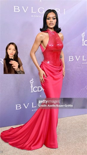 She needs to stop going to every red carpet — I can’t handle all these looks #fashionreview #fashion