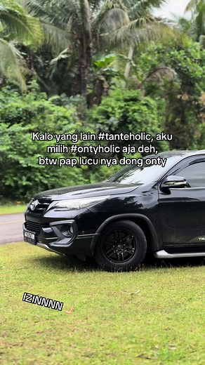 Onty Holic: Fun Captions and Aunty Trend Highlights