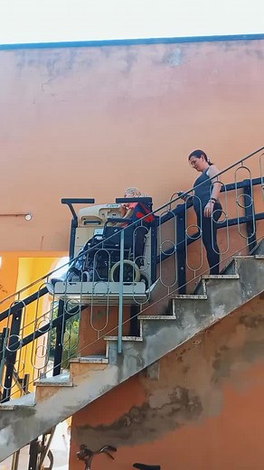 Supporting Elderly Mobility: Navigating Stairs Safely