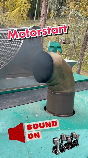 CAT C18 Power meets JENZ Holzhacker - Agropictures Woodchipper