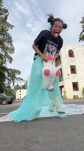 Hellooo!! ❤️🦄 buenas tardes #karensevillano @karensevillano #ruglife . . El enlace para obtener esta carpeta para tu sala lo encontrarás en mis historias 🛒📱 hay diferentes estilos | negrito_acapulco