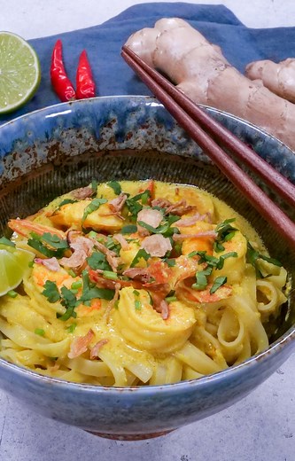 Les nouilles aux crevettes et lait de coco curry, c'est facile à faire et tellement bon à l'occasion du Nouvel An Chinois 🤗 #suziwan La recette détaillée : https://bit.ly/3GMXkjH | Marmiton