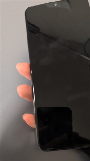 HUAWEIは指紋認証が爆速すぎるなあなお、これは7年前のHUAWEI P30 liteです。7年前とは思えない。