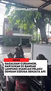 Aksi Heroik Karyawan Gagalkan Percobaan Curanmor di Bandar Lampung, Pelaku Sempat Todongkan Diduga Senjata Api BANDAR LAMPUNG - Aksi percobaan pencurian sepeda motor (curanmor) kembali terjadi di Kota Bandar Lampung dan kali ini berhasil digagalkan berkat kesigapan seorang karyawan bernama Azwana Nanda. Peristiwa menegangkan ini terjadi di Jalan Panglima Polim Nomor 29A, Segala Mider, Tanjung Karang Barat, pada Selasa (14/10) sekitar pukul 08.30 WIB. Menurut keterangan Nanda, percobaan pencurian